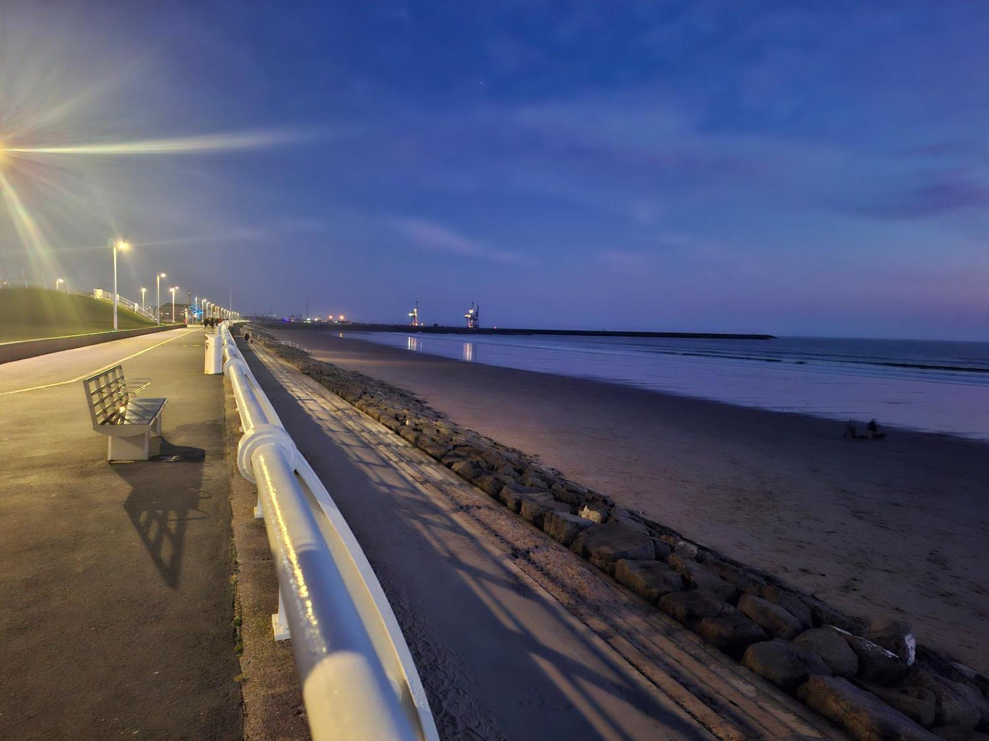 Driftmark Beachfront Location Aberavon Beach Sea Views Large Driveway Parking Private Site Fibre Optic Wi Fi 포트탤벗 외부 사진